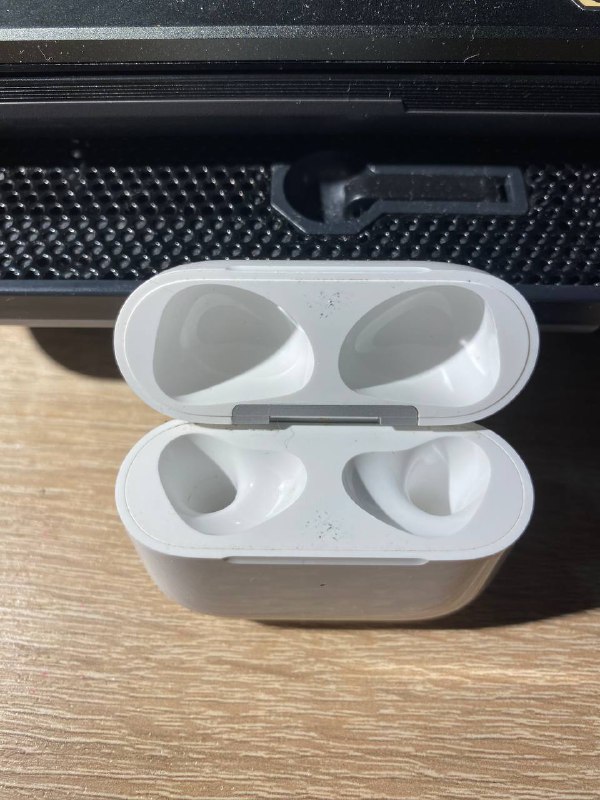 Apple AirPods 3 4