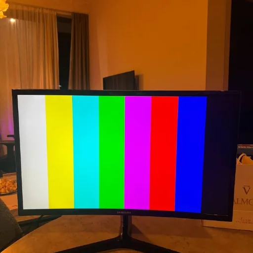 Изогнутый игровой монитор Samsung C24RG50FQI