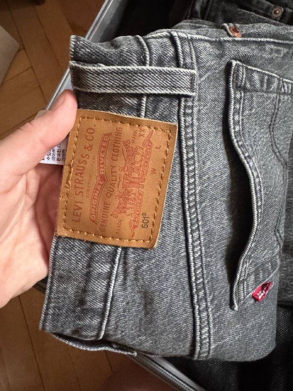 Джинсы Levi’s 501, W27 L28 4