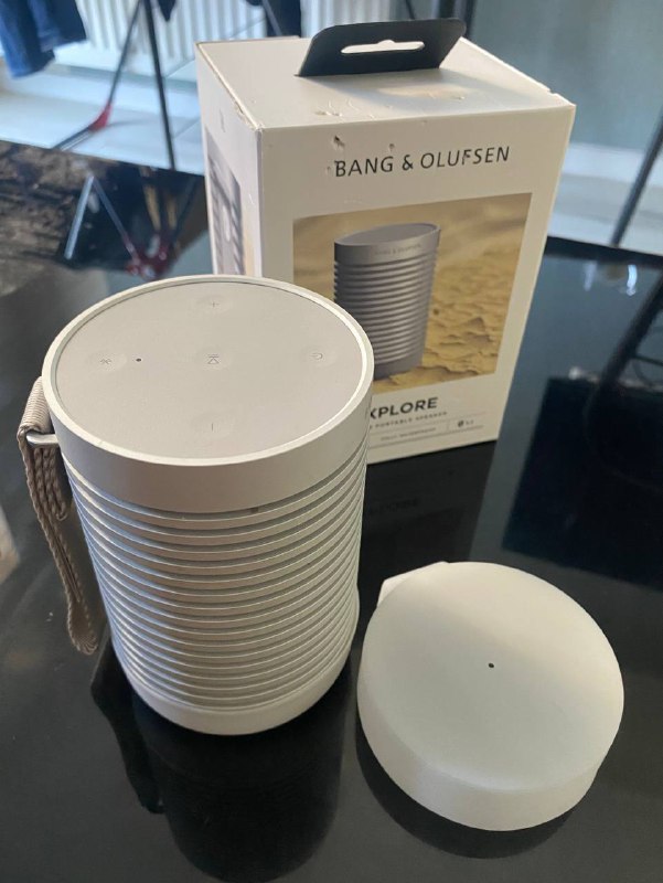 Колонка Bang&Olufsen Explore