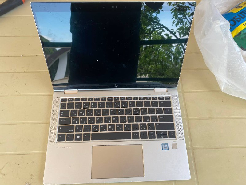 HP EliteBook x360 1030 G3 4