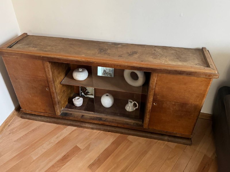 Винтажный комод из дерева 2