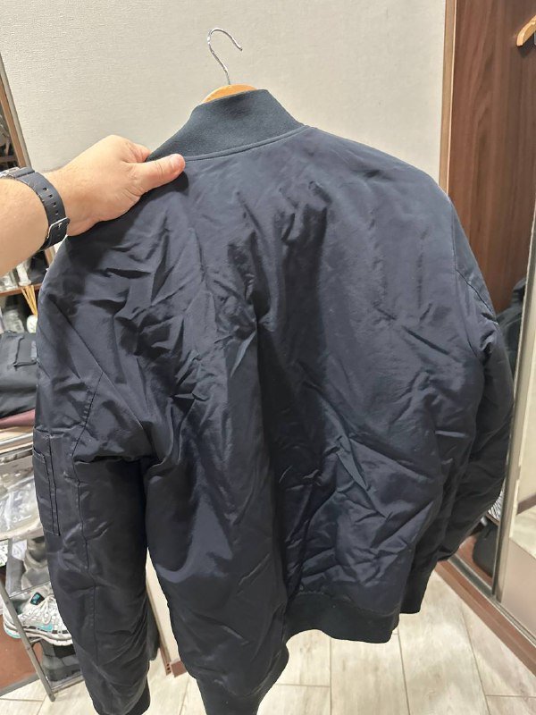 Бомбер CK, кроссовки, брюки кархарт б/у 2