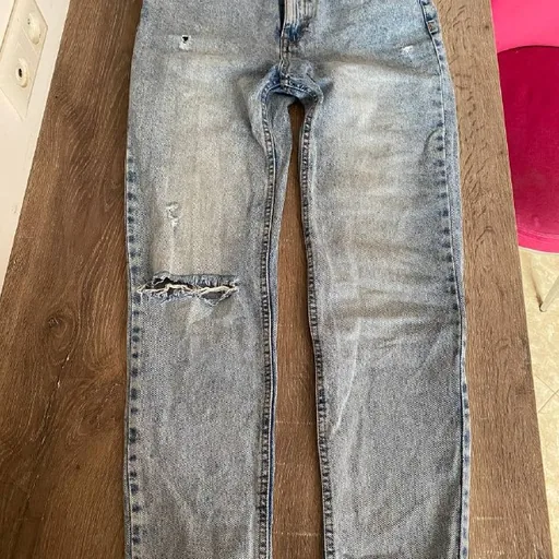 Джинсы Bershka