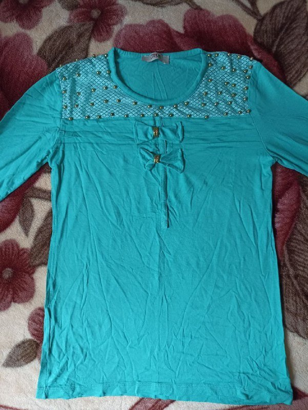 шапки, вязанный жилет, рубашка BENIM, штаны Nike, платье Gulliver, рубашка, блузка 7