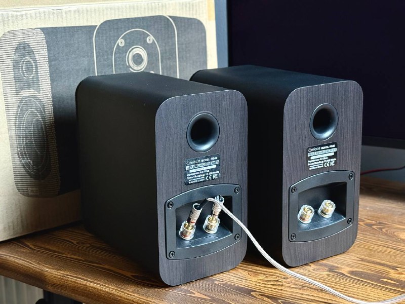 Полочная акустическая система Micca RB42 3