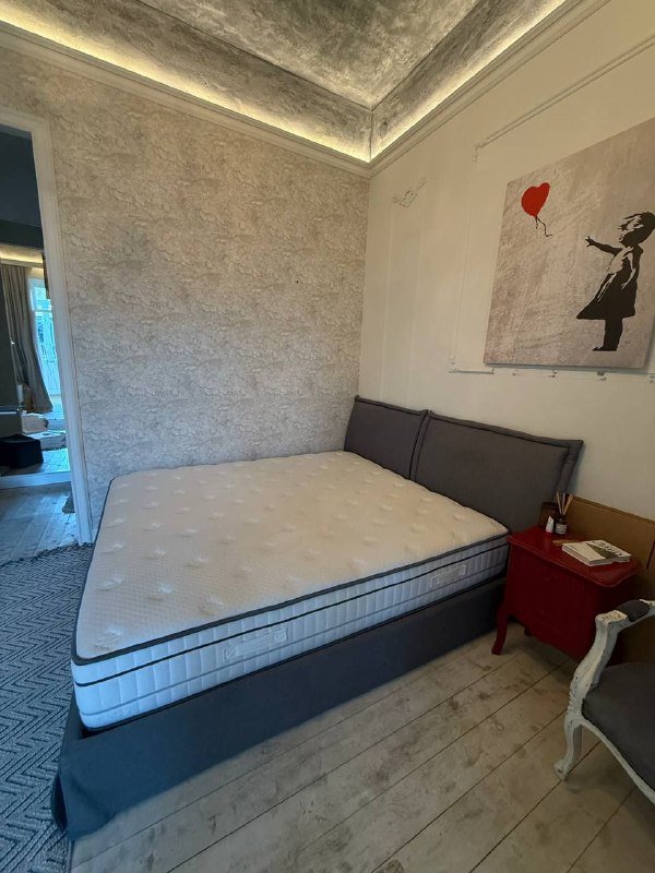 Три кровати с матрасами 180x200 и 160x200 8