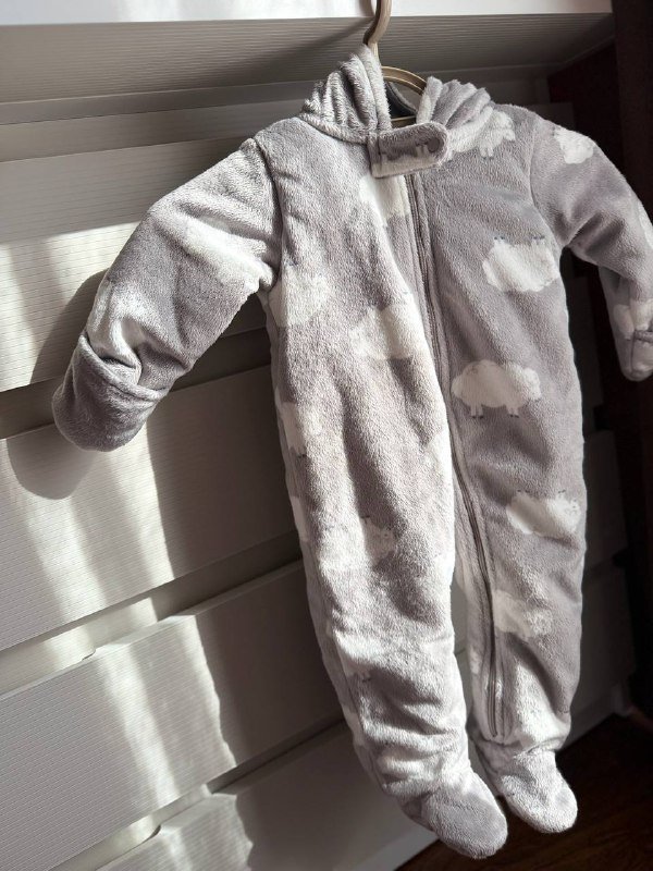 Одежда на 6-9 месяцев: комбинезоны, жакет, брюки, обувь, конверт