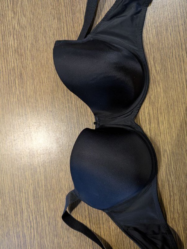 Черный бюстгальтер 85-F