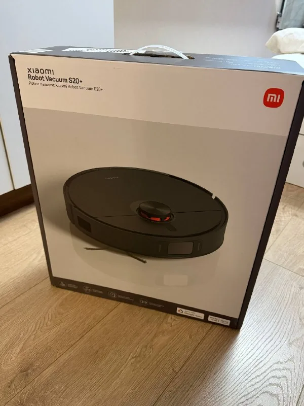 Робот-пылесос Xiaomi, золотые серьги 1