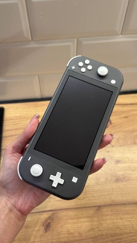 самсунг А50, самсунг а01 core, приставка Nintendo Switch, игра настольная Рик и Морти 5