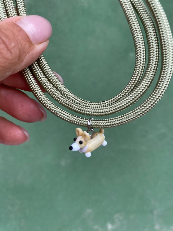 Полусапожки, ботильоны, сандалии, подвески, платок, жилетка джинсовая, шорты джинсовые 5