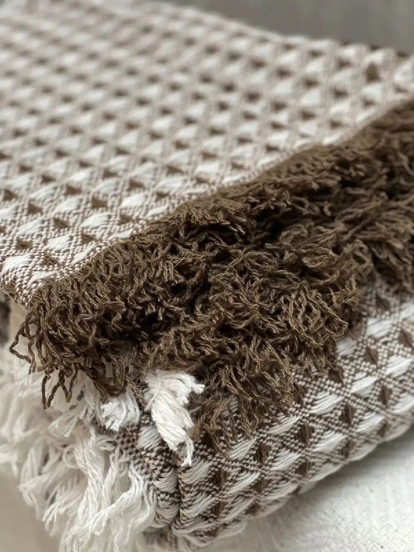 Пуф, барные стулья, шезлонг JYSK, качели, пледы, ковёр, комнатные растения 5