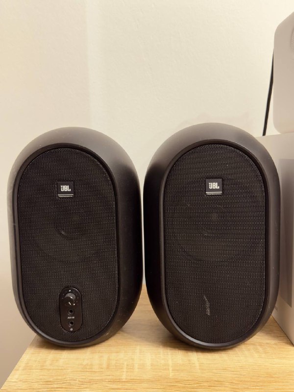 Колонки JBL