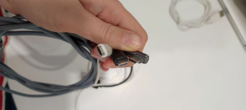 Павербанки 5000 мАч и кабели type-c, micro USB 2