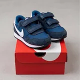 Детские кроссовки Nike 2