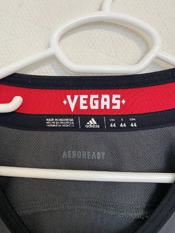 Хоккейные джерси Tampa и Vegas 5