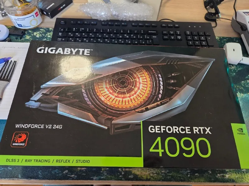 RTX 4090 24GB Gigabyte Windforce v2, RTX 4090 24GB Asus TUF