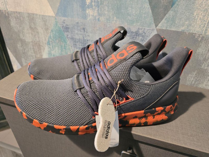 Кроссовки новые оригинальные 44-45 размер 7