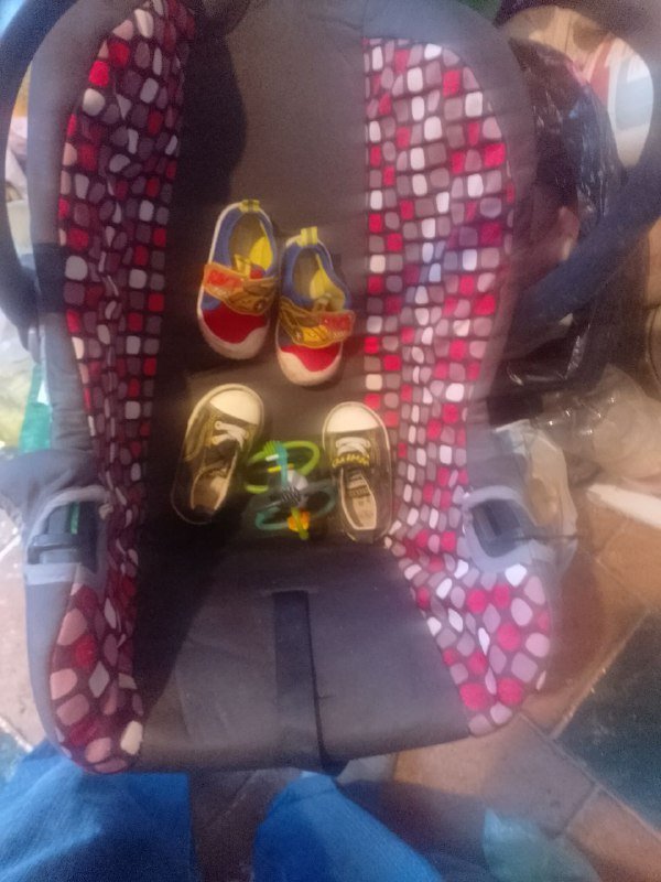 Автокресло, детская обувь 2