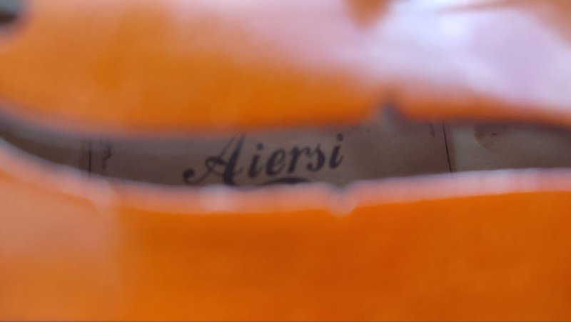 Скрипка 1/8, смычок, футляр 2