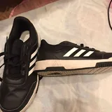 Кроссовки Adidas 1