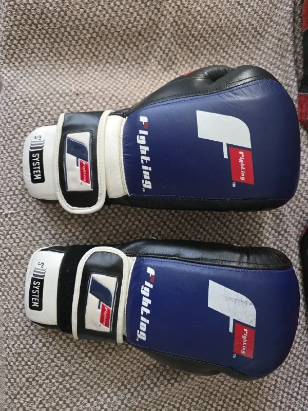 Боксерские перчатки Fighting Sports S2 GEL 1