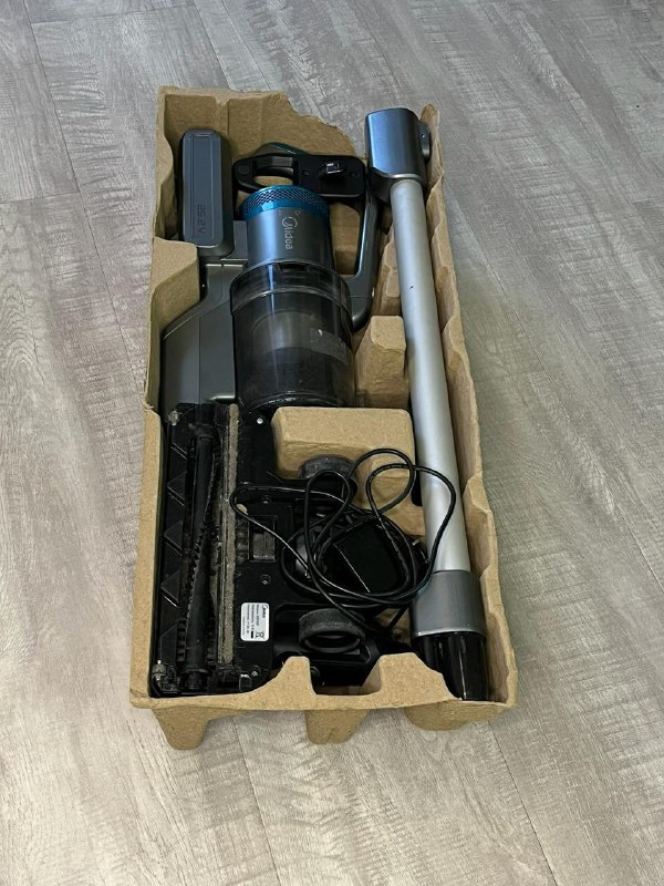 Пылесос MIDEA VSS 3180 беспроводной ручной 2-в-1 2