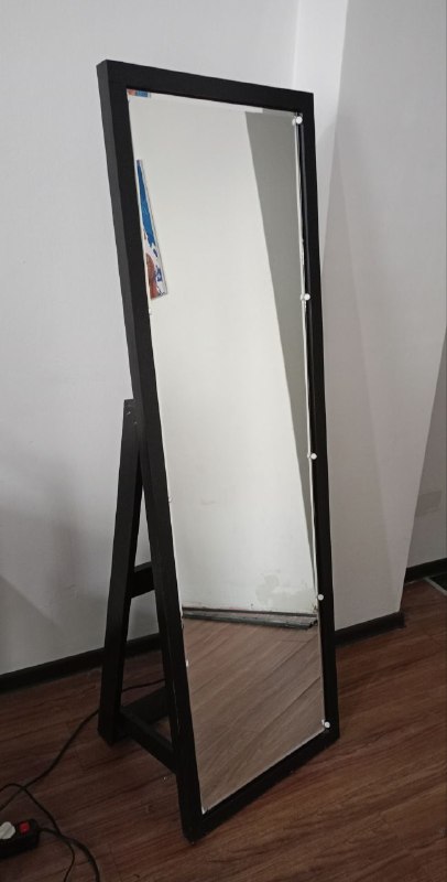 Зеркало напольное нескладное
