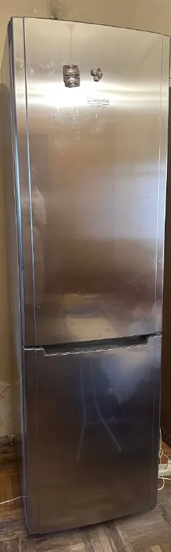 Холодильник Hotpoint Ariston