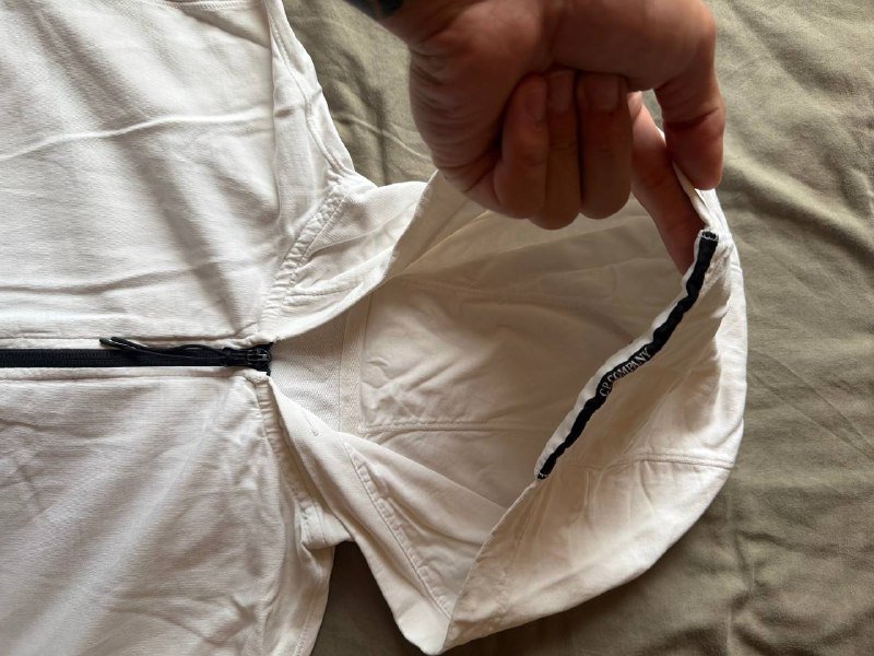 Cp company белая куртка размер M 4