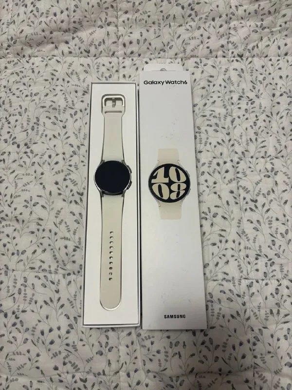 Samsung Galaxy Watch 6 1