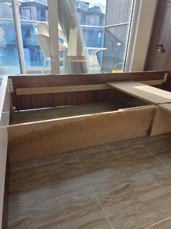 Кровать 160 на 200 с тумбочкой и светильником 6