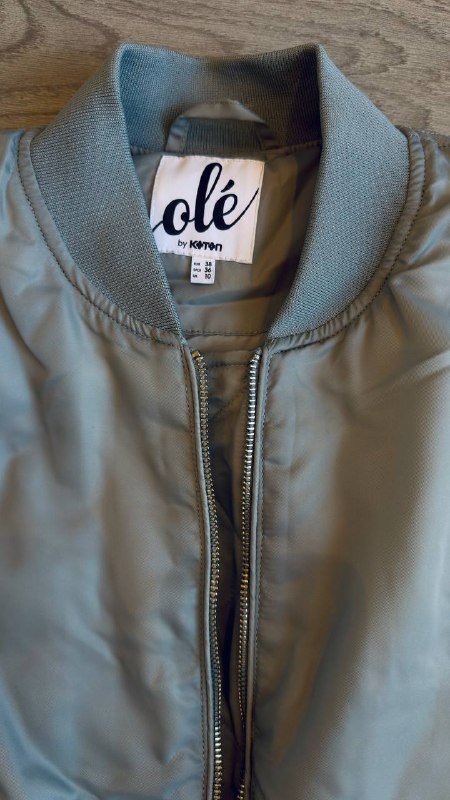 Женская утепленная куртка бомбер Koton 2