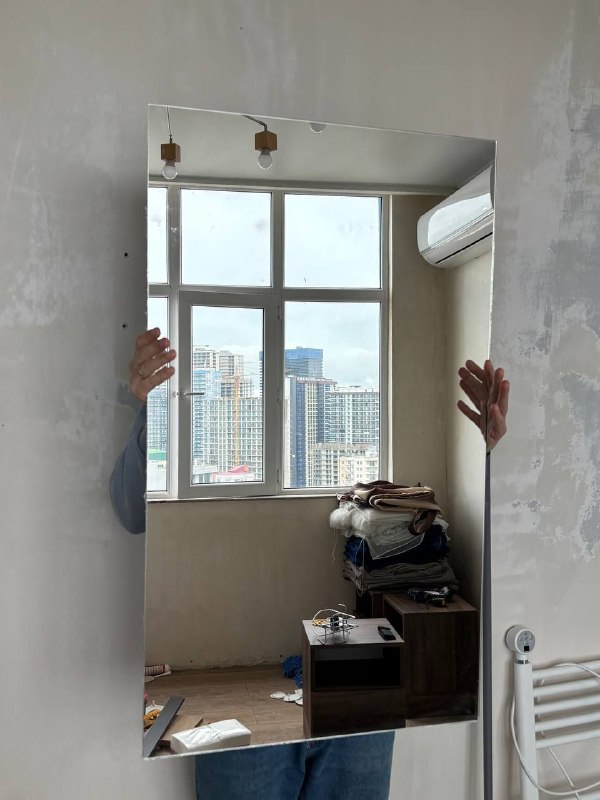 Зеркало 100×60 в отличном состоянии