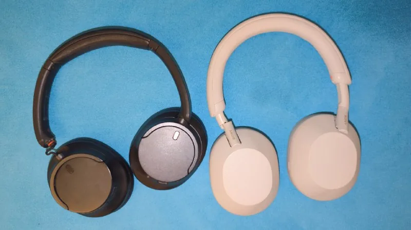 Sony WH-CH720N и Sony WH-1000XM5 1