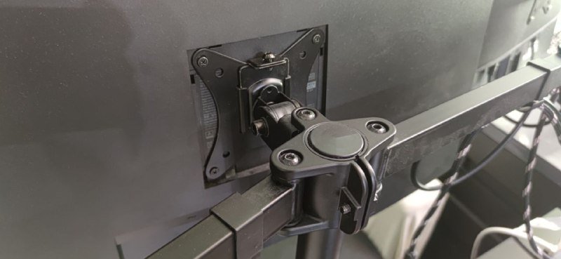 Мониторы Dell, Phillips, Acer и кронштейн на 3 монитора 9