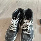 Vans Sk8-Hi Black/White 4