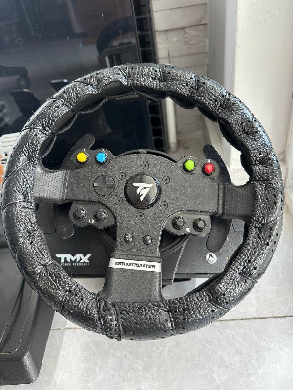 Игровой руль Thrustmaster TMX PRO с педалями 3