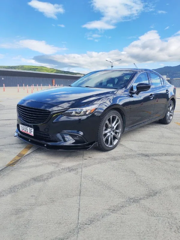Mazda 6 Grand Touring 1