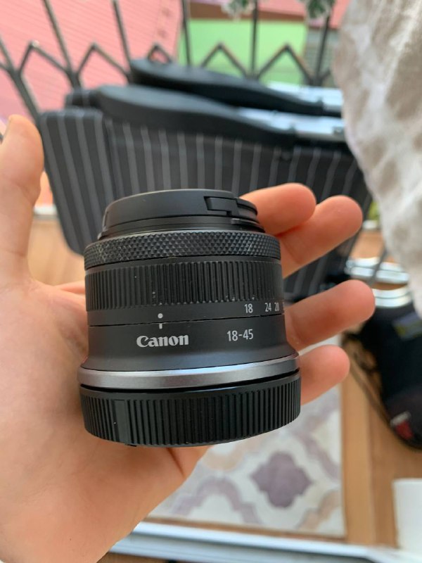 Canon RF 18-45mm, Canon RF 24-50mm 4