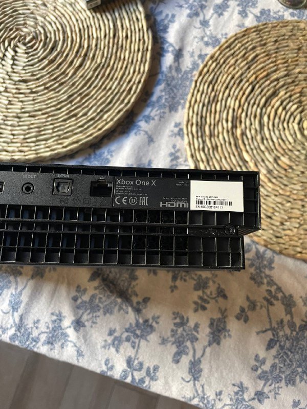 xbox one x 1TB SSD, 2 джойстика, диски PS4, джойстик Xbox, PS2 комплект, Move PS3/4 комплект 2