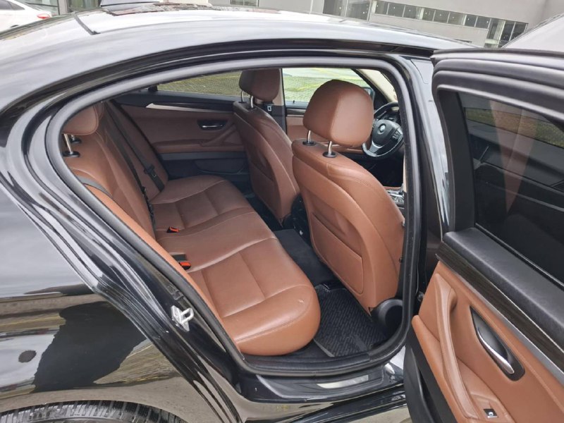 BMW F10 2014 Xdrive 8