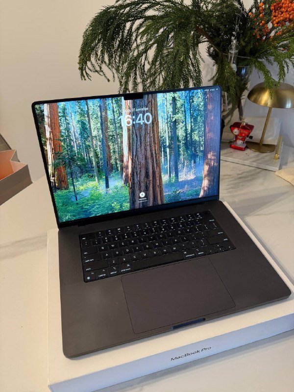 MacBook Pro 16” M3 Pro 36GB RAM 512GB SSD