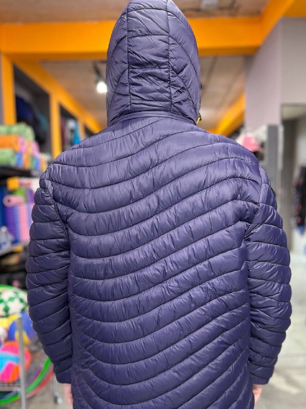 Мужская легкая куртка с капюшоном 2