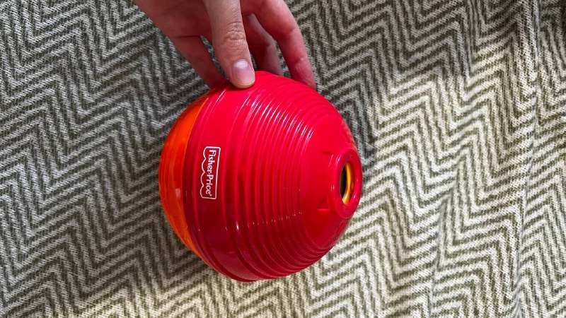 Пирамидка-вкладыш Fisher-Price, шар с планетами, игра Фрукты с фишками 2