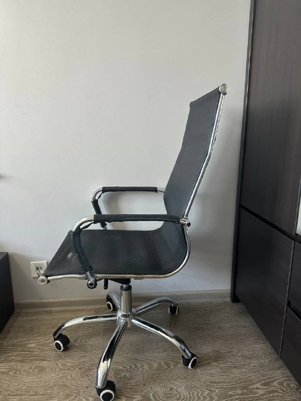 офисное кресло 4