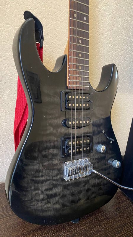 Электро гитара Ibanez, комбик Ibanez, чехол, ремень 3