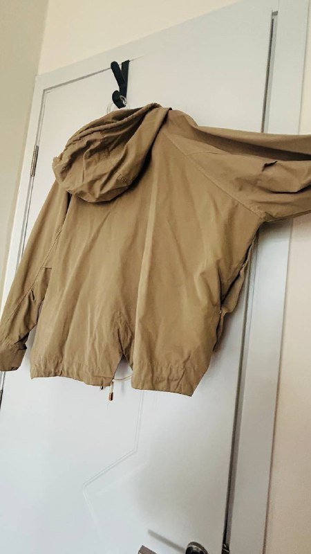 Ветровка Zara, размер S, большой капюшон 3