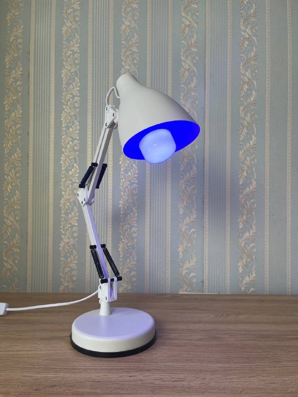 Лампа Xiaomi LED Smart RGB Bulb, настольная лампа